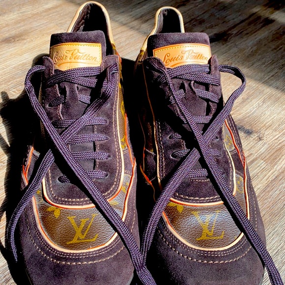 Men’s Louis Vuitton shoes - Picture 1 of 15